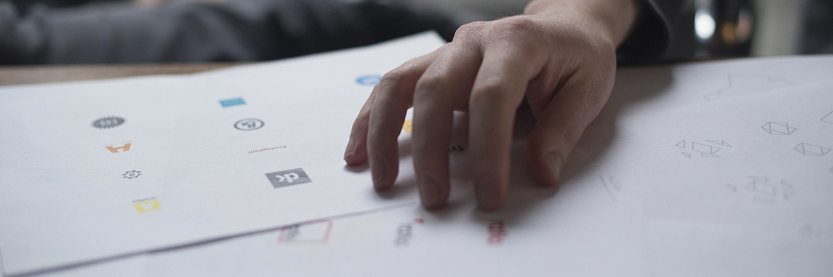 logotypy i umowy freelancer, espresso z adwokatem